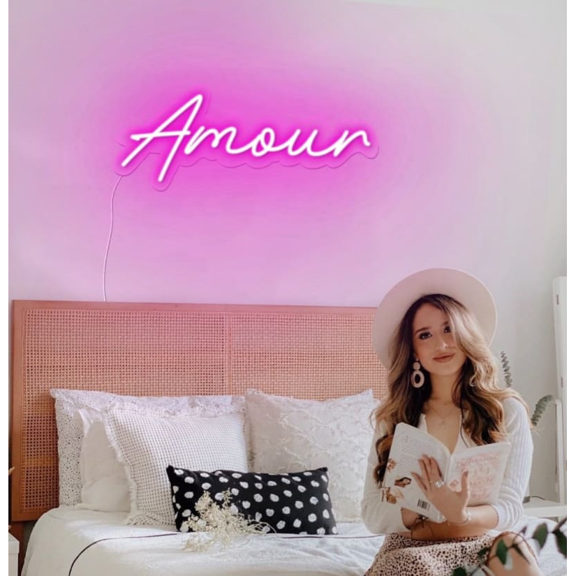 Amour Néon Personnalisé | Enseigne LED Au Maroc – MyNeonClub