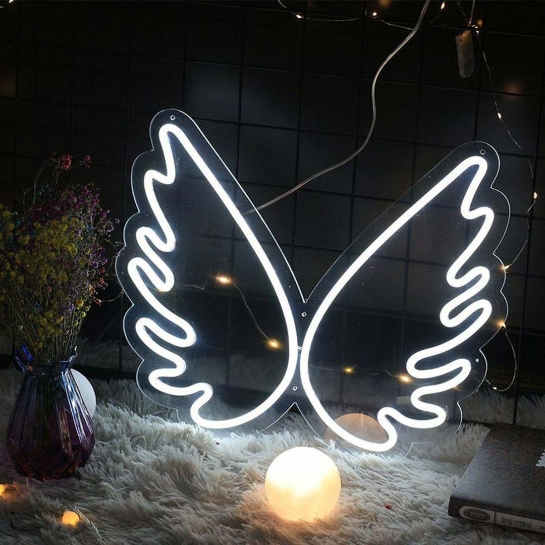 Guardian Angel Néon Personnalisé | Enseigne LED Au Maroc – MyNeonClub