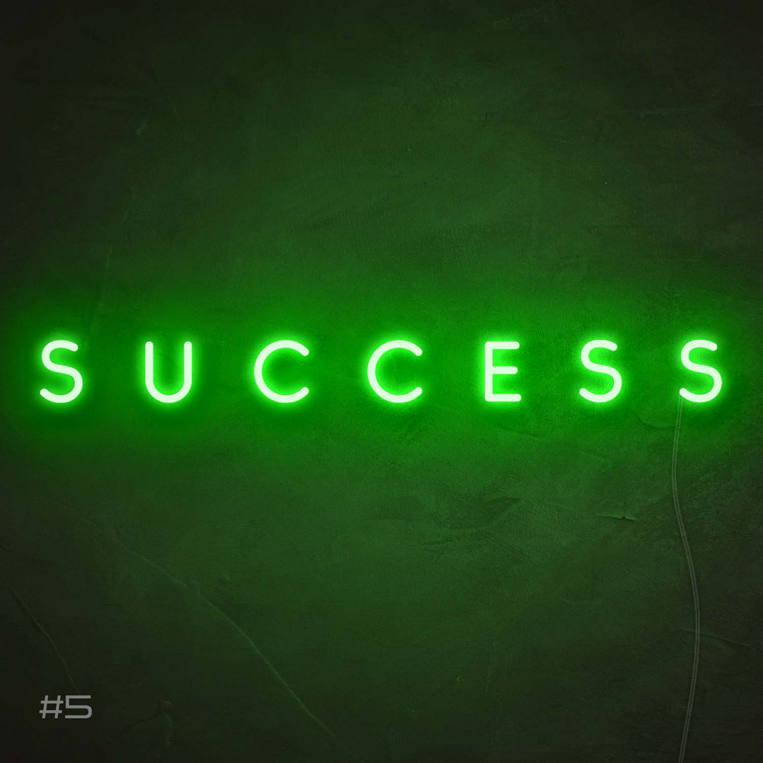 Success Néon Personnalisé | Enseigne LED Au Maroc – MyNeonClub