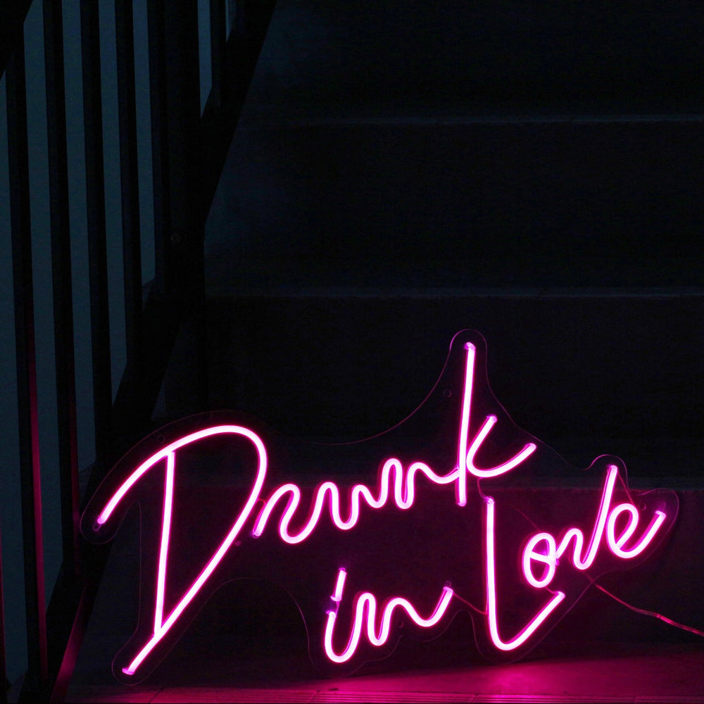 Drunk in love Néon Personnalisé | Enseigne LED Au Maroc – MyNeonClub