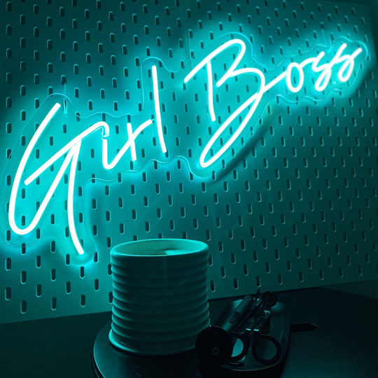 Girl Boss Néon Personnalisé | Enseigne LED Au Maroc – MyNeonClub