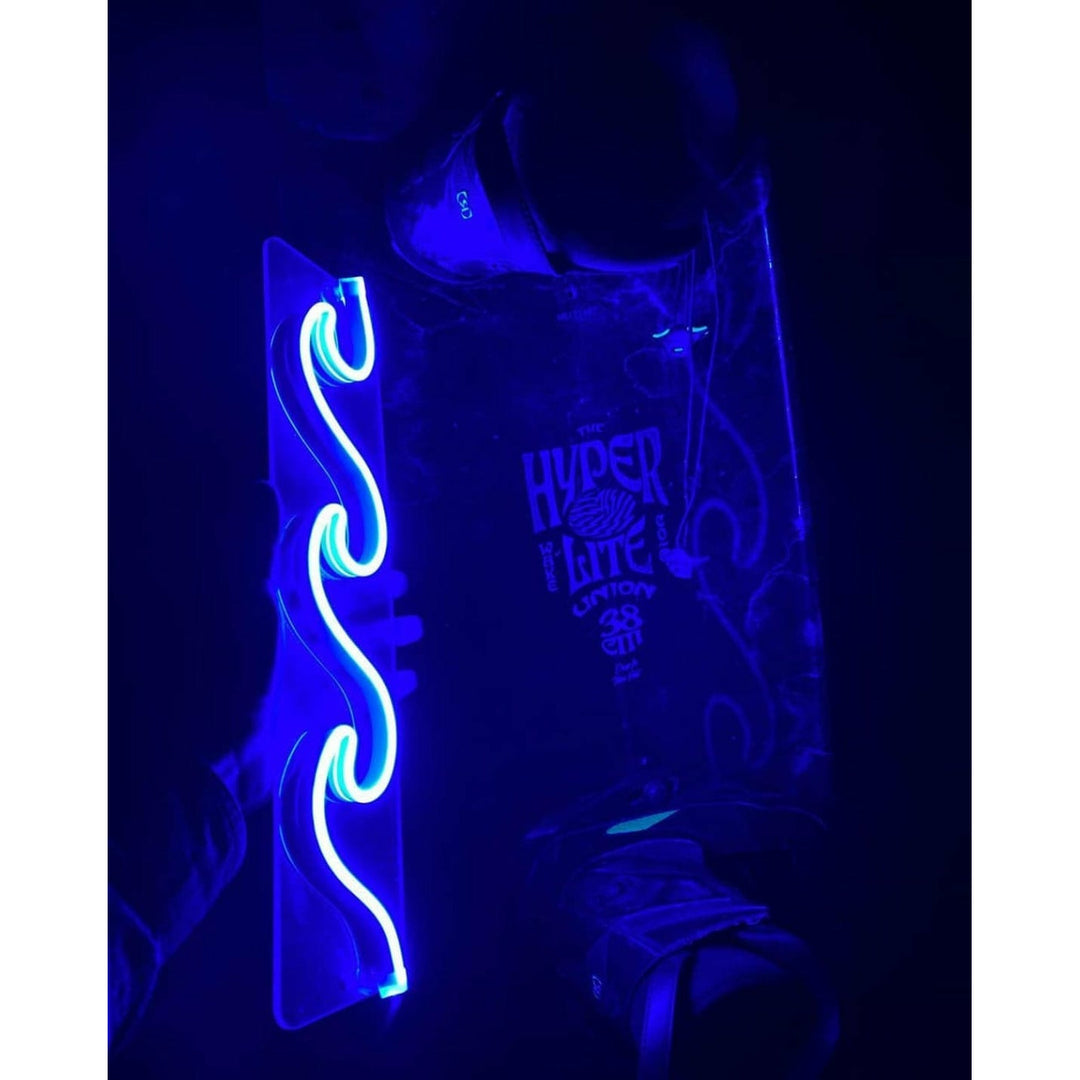 Ocean Wave Néon Personnalisé | Enseigne LED Au Maroc – MyNeonClub