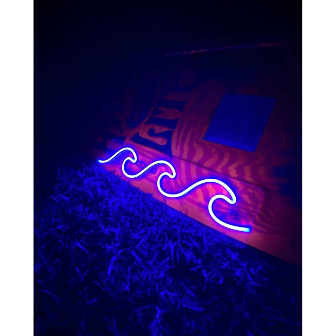 Ocean Wave Néon Personnalisé | Enseigne LED Au Maroc – MyNeonClub