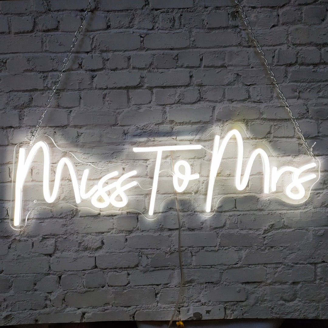 Miss to Mrs Néon Personnalisé | Enseigne LED Au Maroc – MyNeonClub