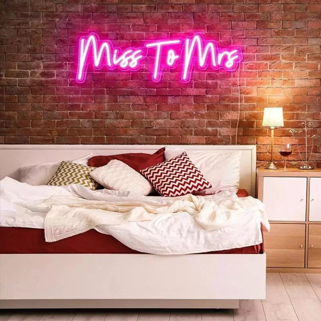 Miss to Mrs Néon Personnalisé | Enseigne LED Au Maroc – MyNeonClub